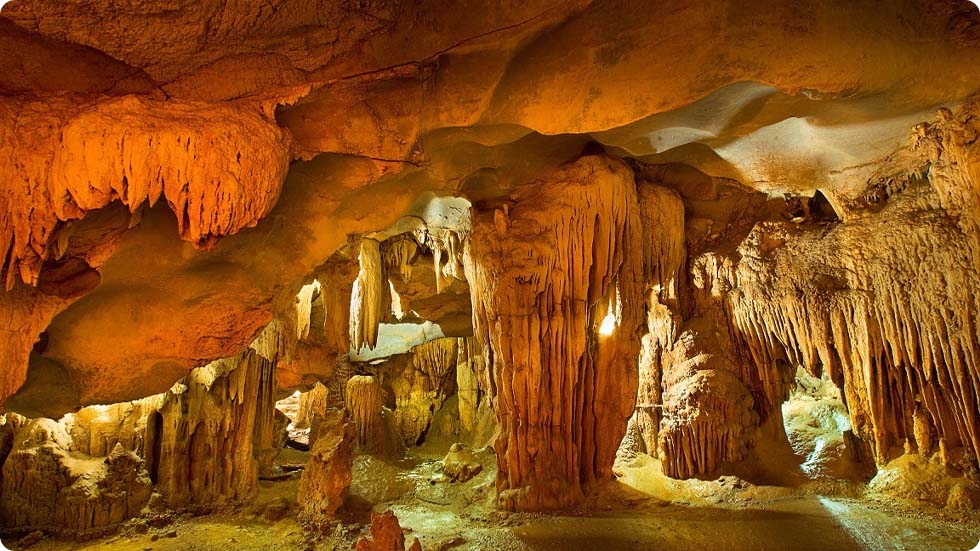 Gruta Me Cung